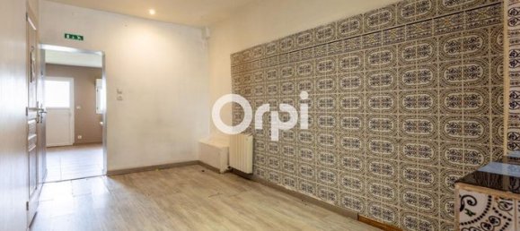 2 bedrooms House in Lens, France No. 314284 2