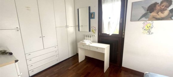 Квартира с 4 спальнями в Остра, Италия № 312700 35