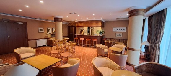 Квартира с 2 спальнями в Исси-ле-Мулино, Франция № 126439 12