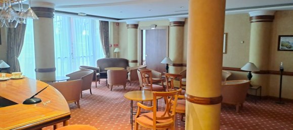 Квартира с 2 спальнями в Исси-ле-Мулино, Франция № 126439 14