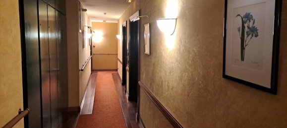 Квартира с 2 спальнями в Исси-ле-Мулино, Франция № 126439 10