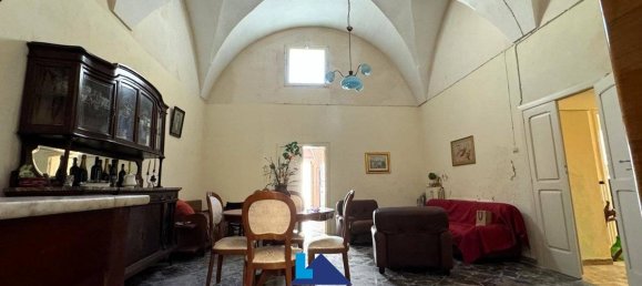 5 rooms Building in Gallipoli, Italy No. 93233 7