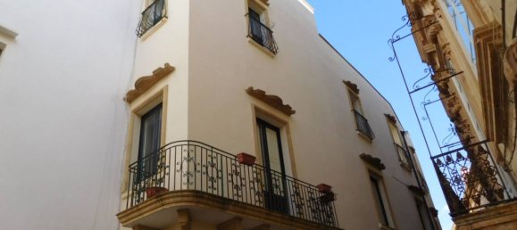 5 rooms Building in Gallipoli, Italy No. 93233 24