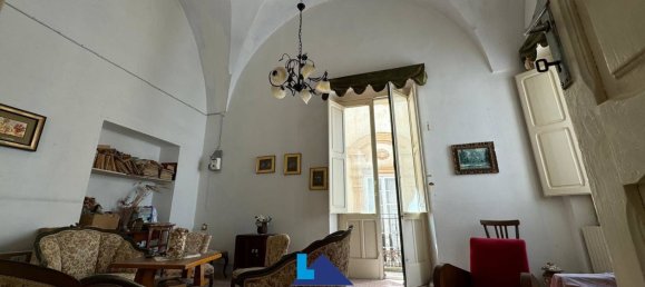 5 rooms Building in Gallipoli, Italy No. 93233 8
