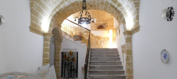 5 rooms Building in Gallipoli, Italy No. 93233 3