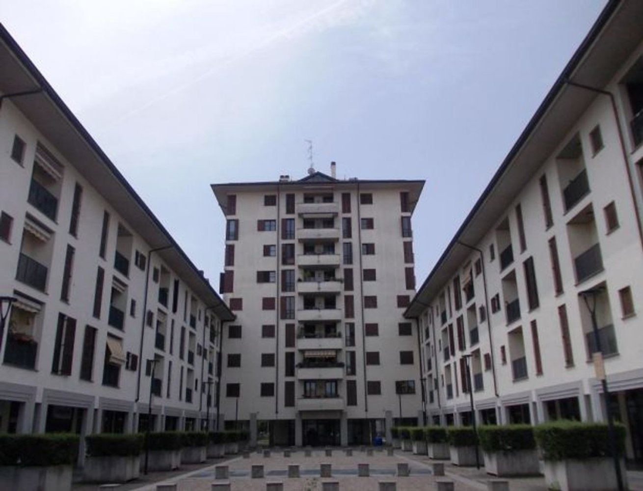 Apartamento de 3 divisões em Bollate, Italy N.º 59937