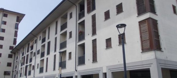 Apartamento de 3 divisões em Bollate, Italy N.º 59937 2