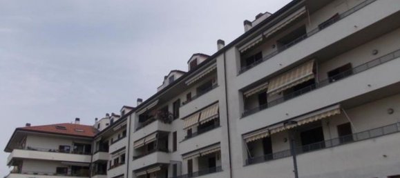 Apartamento de 3 divisões em Bollate, Italy N.º 59937 8