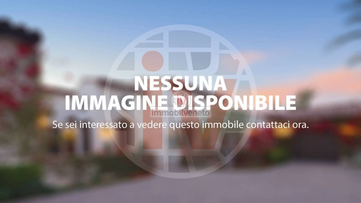 2 rooms Commercial property in Lonigo, Italy No. 61403