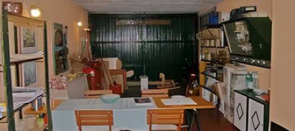 3-salle Appartement à Basiglio, Italy No. 3719 12