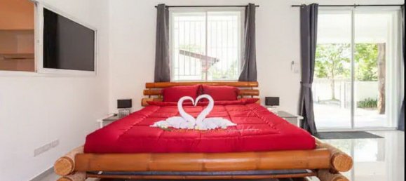 6 bedrooms Villa in Pattaya, Thailand No. 5839 14