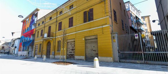 22 rooms Apartment in Forlì, Italy No. 173830 2