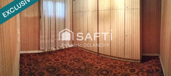 2 bedrooms House in Tergnier, France No. 262394 8