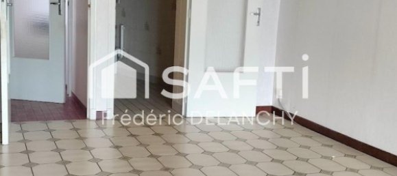 2 bedrooms House in Tergnier, France No. 262394 4