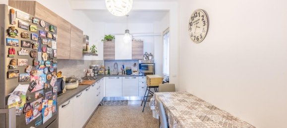Apartamento de 6 habitaciónes en Genoa, Italy No. 6022 16