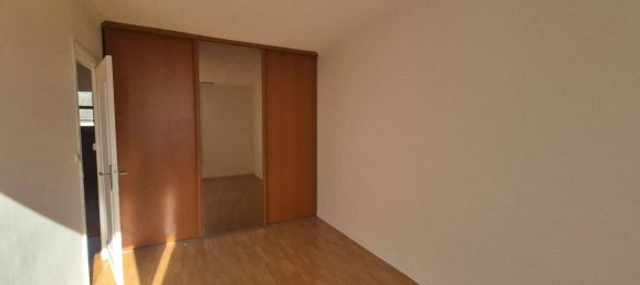 2 bedrooms Apartment in Livry-Gargan, France No. 328050 4