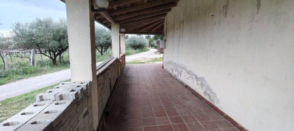 Квартира с 5 комнатами в Ортона, Италия № 169365 13