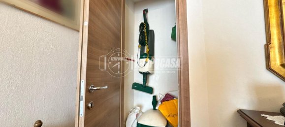 6 rooms Apartment in Genoa, Italy No. 41215 25