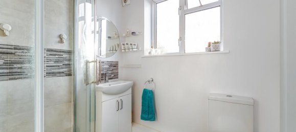 2 bedrooms Maisonette in Surbiton, United Kingdom No. 9964 7