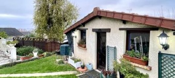 3 bedrooms House in Montmagny, France No. 361408 16