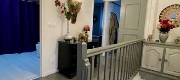 3 bedrooms House in Montmagny, France No. 361408 9