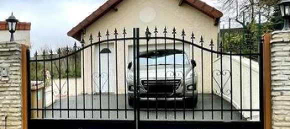 3 bedrooms House in Montmagny, France No. 361408 19