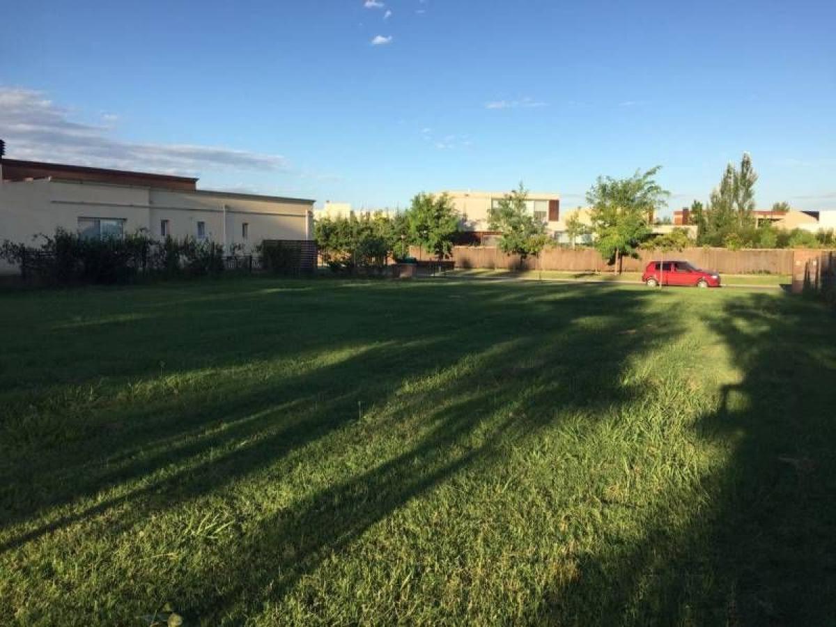 Grundstück in Tigre, Argentina, Nr. 36803