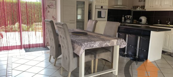 3 bedrooms House in Champrond-en-Gatine, France No. 212822 18