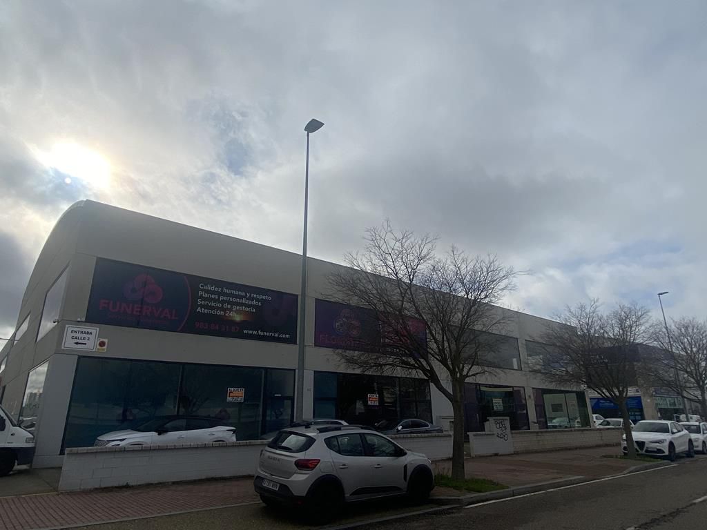 1110m² Warehouse in Valladolid, Spain No. 68682
