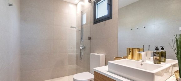 6 bedrooms House in Marbella, Spain No. 93742 34