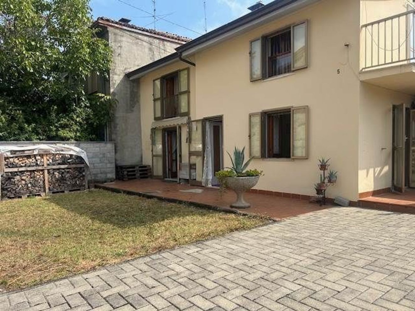 3 bedrooms Apartment in San Giorgio Piacentino, Italy No. 335689