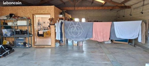 Studio in Poitiers, France No. 340802 14