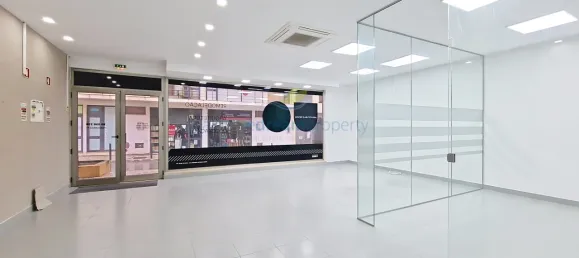 Коммерческая недвижимость 74м² в Албуфейра, Португалия № 95391 3