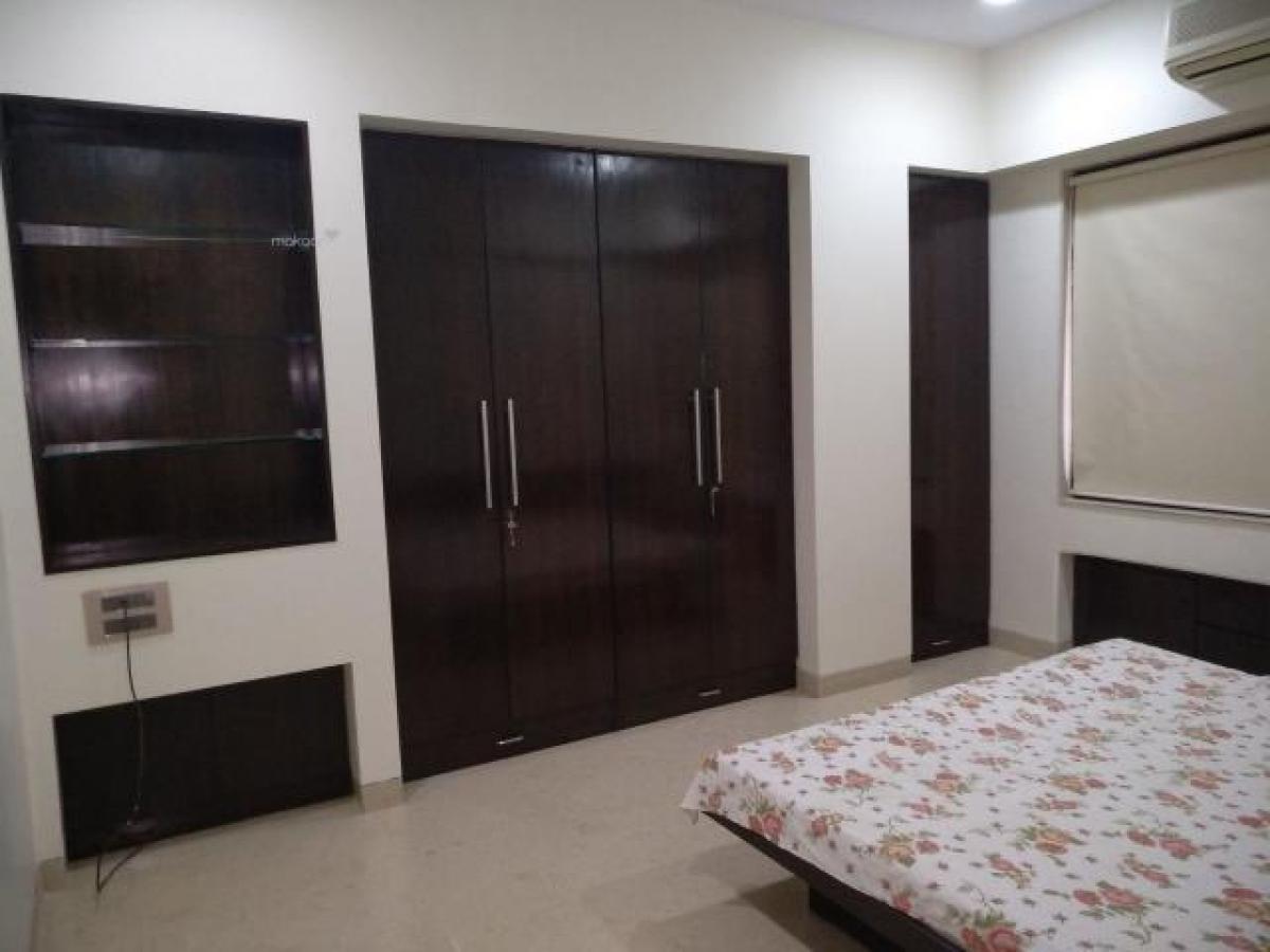 3 bedrooms House in Mumbai, India No. 9339