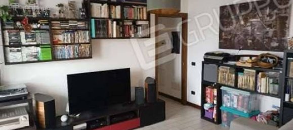 2 bedrooms Apartment in Legnano, Italy No. 372565 7