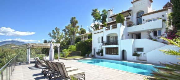 5 bedrooms House in Marbella, Spain No. 137239 2