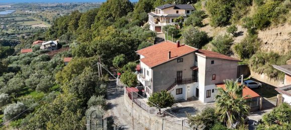 2 Schlafzimmer Haus in Orsomarso, Italy, Nr. 118481 5