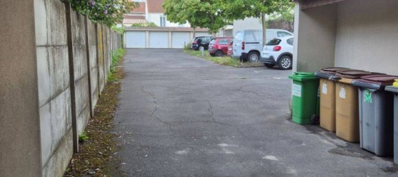 Парковка 12м² в Саннуа, Франция № 327768 2