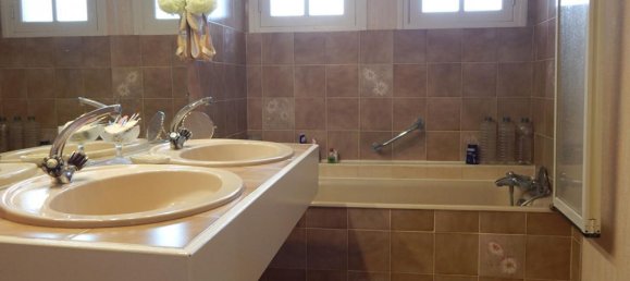 Casa de 4 dormitorios en Abbeville, France No. 260949 4