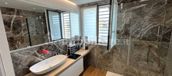 3 bedrooms Apartment in Bari, Italy No. 334449 13