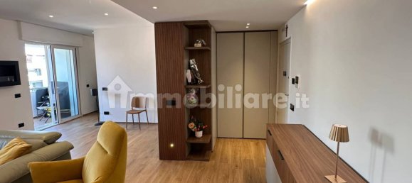 3 bedrooms Apartment in Bari, Italy No. 334449 7