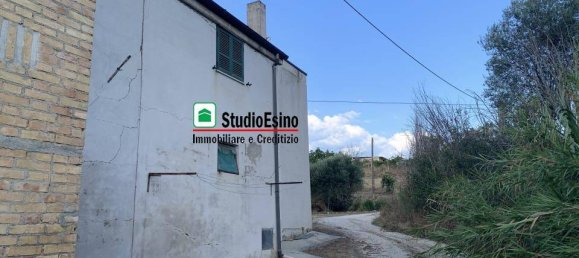 3 Schlafzimmer Haus in Acquaviva Picena, Italy, Nr. 333758 33