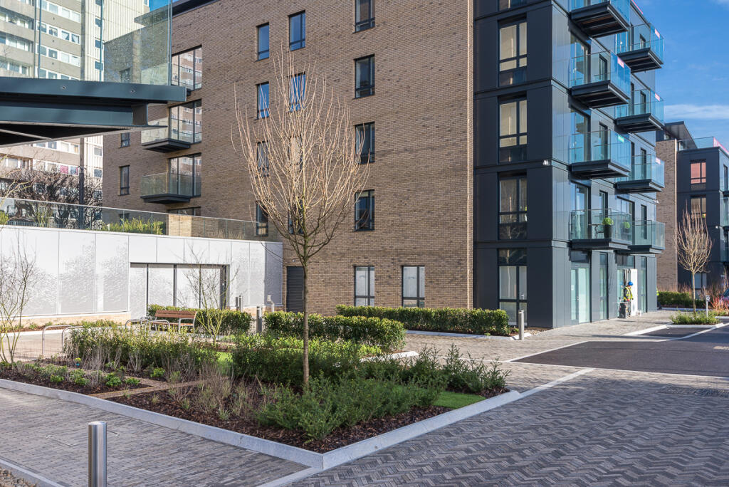 2 bedrooms Apartment in Brentford, United Kingdom No. 11048