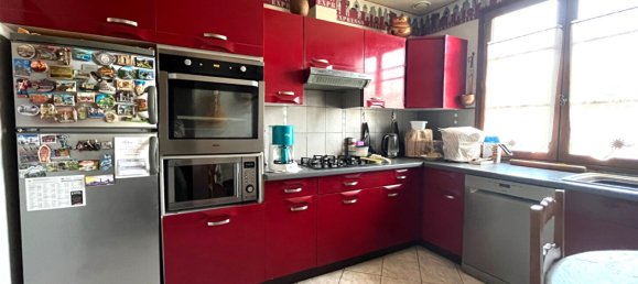 Casa de 4 dormitorios en Neuilly-en-Thelle, France No. 233504 2