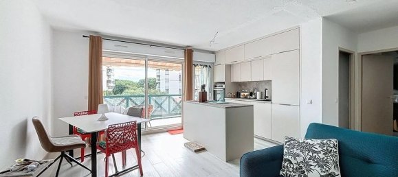 1 bedroom Apartment in Anglet, France No. 335900 3