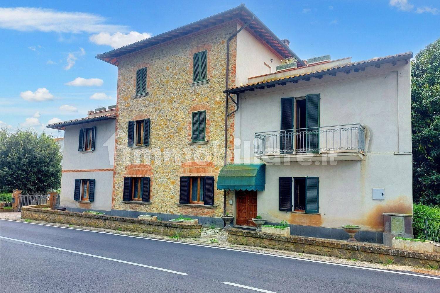 Edifício T7 em Castiglione del Lago, Italy N.º 136861