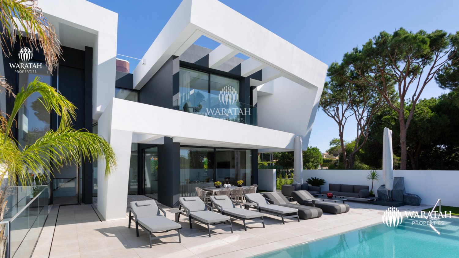 Villa de 5 dormitorios en Quarteira, Portugal No. 112127