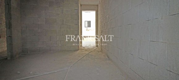 3 bedrooms Apartment in Msida, Malta No. 1245 7