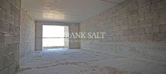 3 bedrooms Apartment in Msida, Malta No. 1245 2