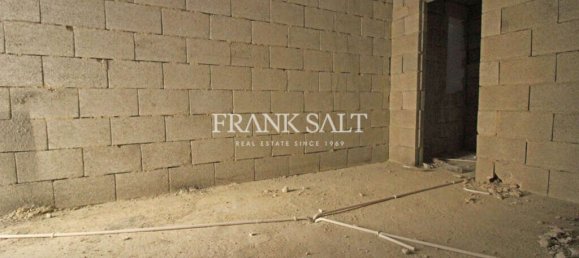 3 bedrooms Apartment in Msida, Malta No. 1245 5